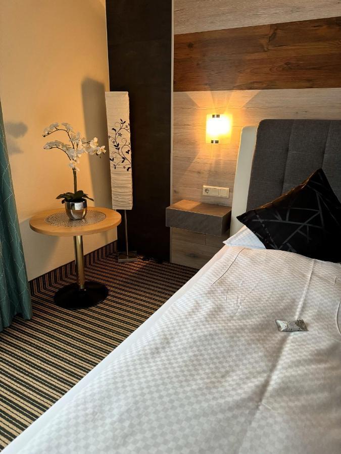 Hotel Harbauer Schwarzenbruck Kültér fotó