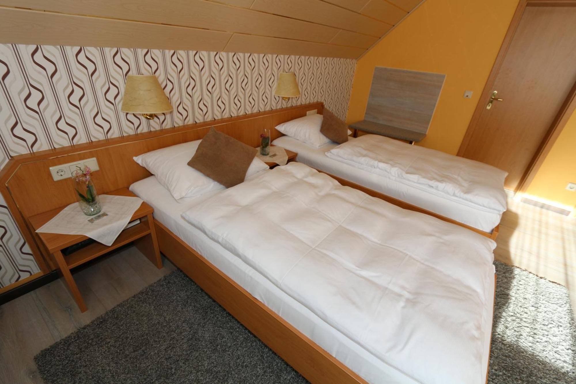 Hotel Harbauer Schwarzenbruck Kültér fotó