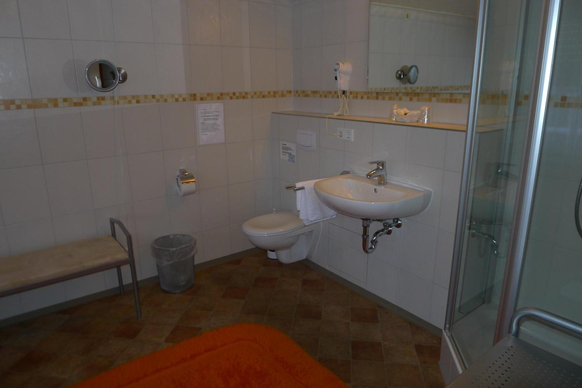 Hotel Harbauer Schwarzenbruck Kültér fotó